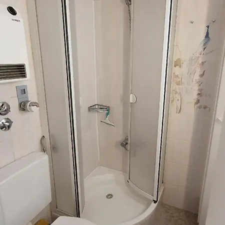 Studio In Tiefenbach Mit Sauna Und Schwimmbad Όμπερσντορφ